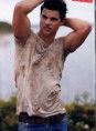 /album/galeria-de-fotos/taylor-lautner-dirty-1-jpg/